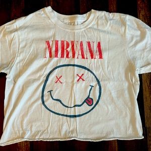 Women’s Nirvana crop graphic tee